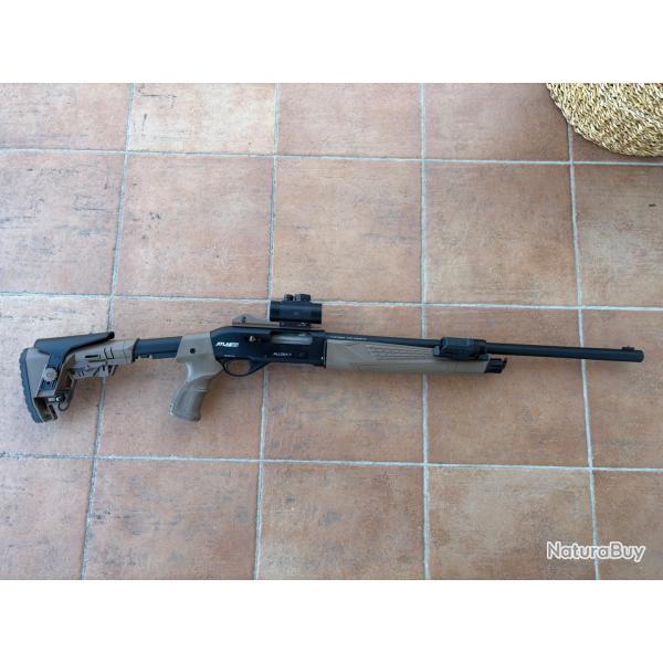 Fusil semi-automatique calibre 12 tactique
