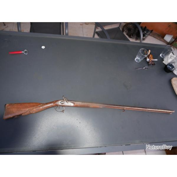 Fusil de chasse  percussion, crosse  Tte d'antilope,  restaurer