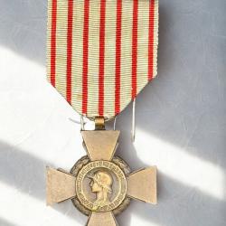 (15.005) Croix du Combattant