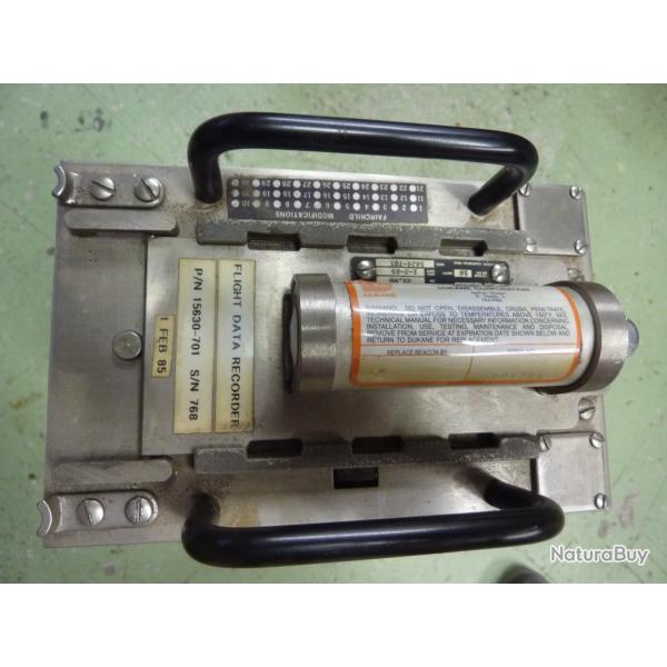 Aviation Vritable boite noir FLIGHT DATA RECORDER