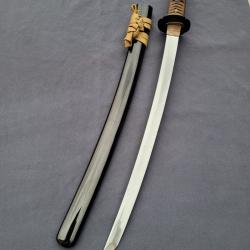 Wakizashi signé