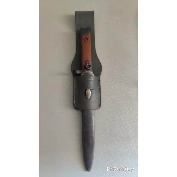 Baonnette Italie modle 1938  lame pliante. WW2  / fusil Mannlicher Carcano 1891-38.