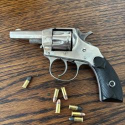 Revolver 22 short