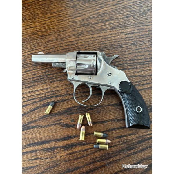 Revolver 22 short