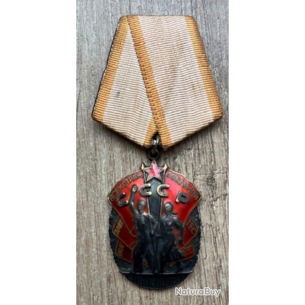 Ordres Russe de( L'insigne d'Honneur ), en argent de URSS de seconde guerre mondiale