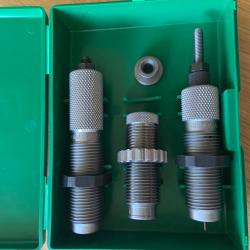 Jeu outils RCBS 9.3X62 + sertisseur Lee LFCD + Shell holder RCBS N°3
