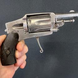 REVOLVER HAMMERLESS cal 6mm velodog