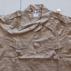 Chemise militaire de l'armée française en coton kaki clair. Années 60. C3 / 42