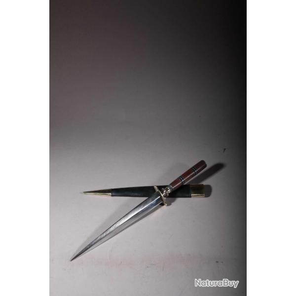 stylet corse manche en bois rouge 182