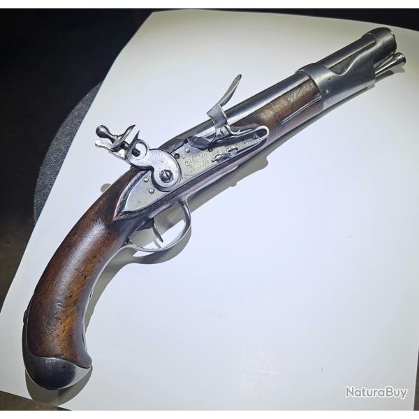 Trs beau pistolet de cavalerie modle 1763-66  Libreville  Fabrication rvolutionnaire.