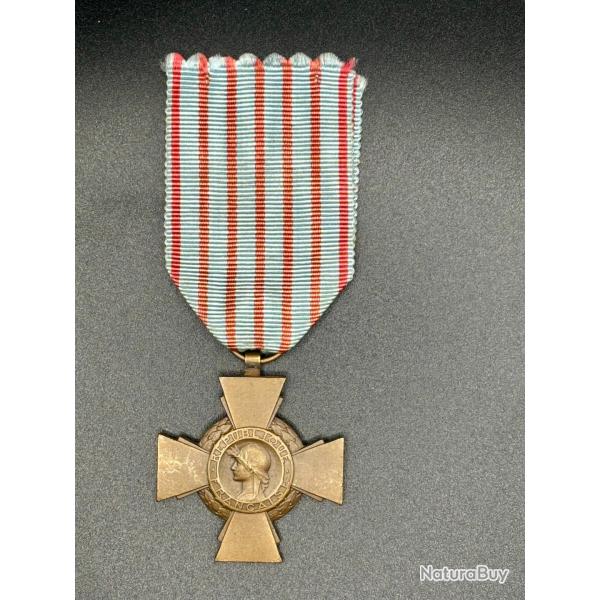(28.002) Croix du Combattant