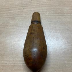 Ancienne poire à poudre 19 eme en bois