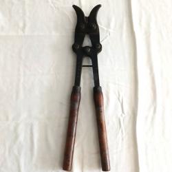 Equipement - FR333825a  Cisaille Peugeot frères 1918