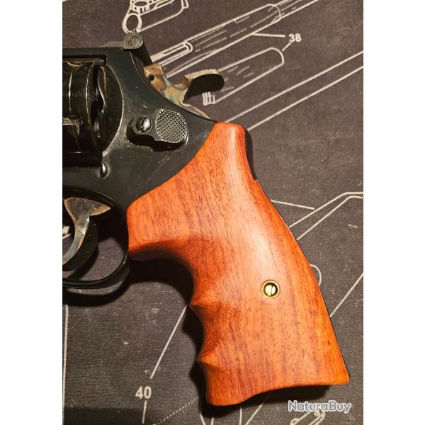 Poigne S&W carcasse N square butt 2