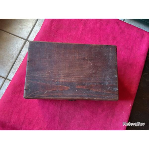 Coffret en bois ancien pour rangements ou autres, pas de prix de rserve