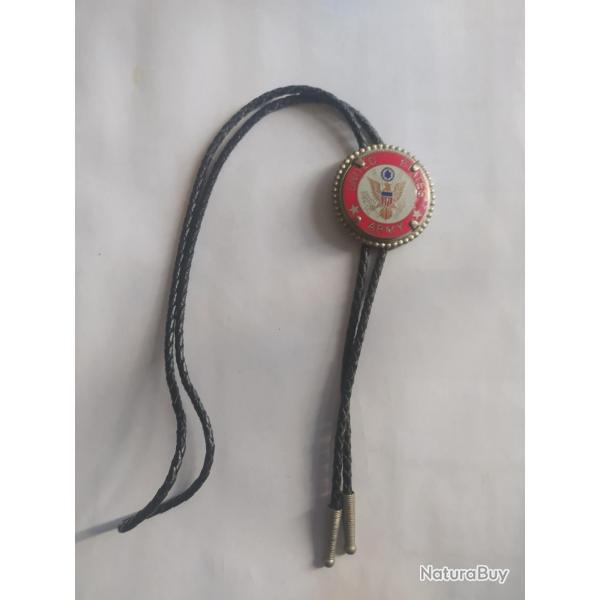 BOLO TOUR DE COU MEDAILLE US UNITED STATE ARMY  STYLE WESTERN MARINES CORPS ETATS UNIS AMERIQUE