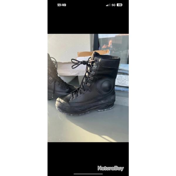 Bottes fourre noire