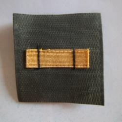 aspirant galon militaire grade d'officier en formation