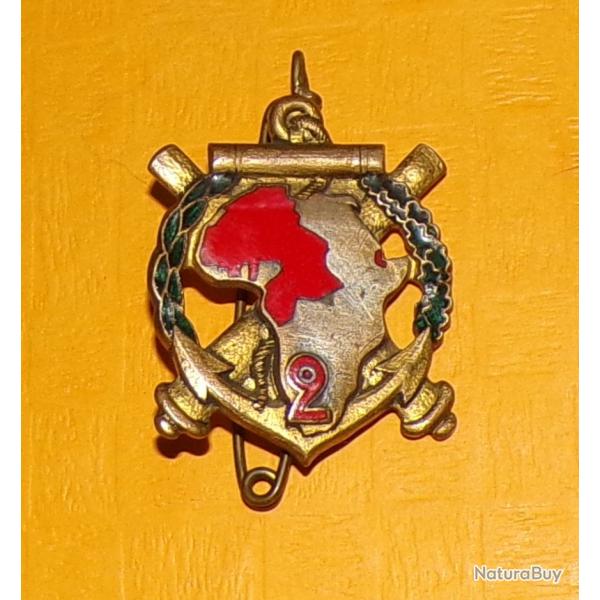2 Rgiment d'Artillerie Coloniale, dos guilloch embouti dor ,carte d'Afrique  une partie et chif