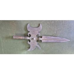 Embout de lance en métal
