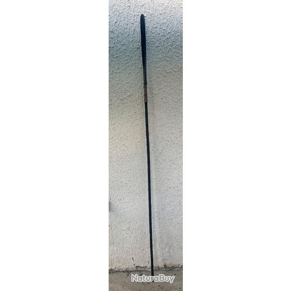 ANCIENNE ET RARE TRES LONGUE LANCE INDONESIENNE DU XIX, COLLECTION ASIE , BORNEO, SUMATRA, javanais