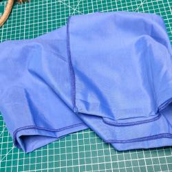 FOULARD TROUPES PARACHUTISTES DEFILE , PORTE DRAPEAU