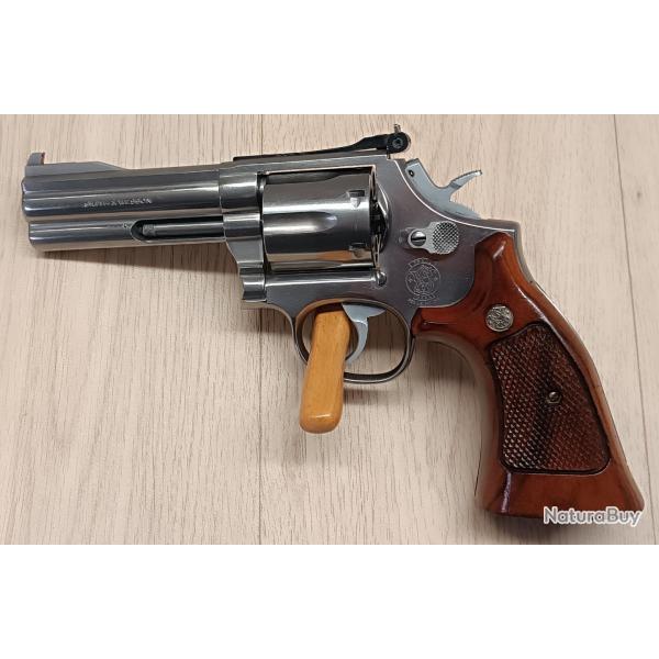 REVOLVER SMITH ET WESSON 686-3 CANON 4 POUCES CALIBRE 357 MAGNUM OCCASION