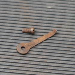 Ressort de queue de détente avec vis pour fusil Simplex Manufrance Ref @