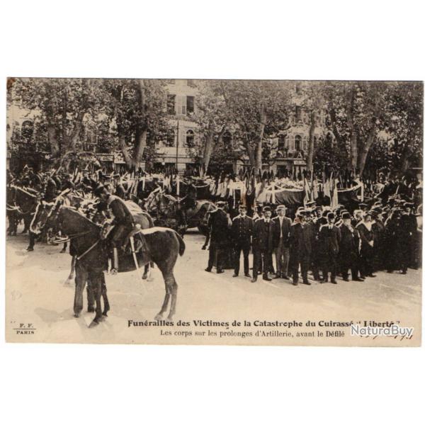 CPA - Marine Militaire -Funrailles des Victimes de la Catastrophe du Cuirasse  "Libert" - N3210