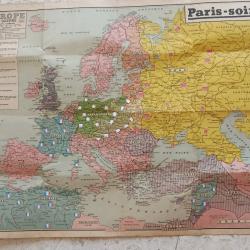 CARTE EUROPE EN GUERRE en 1939 & 1940, Néogravure DESFOSSES pour PARIS-SOIR, drapeaux belligérants