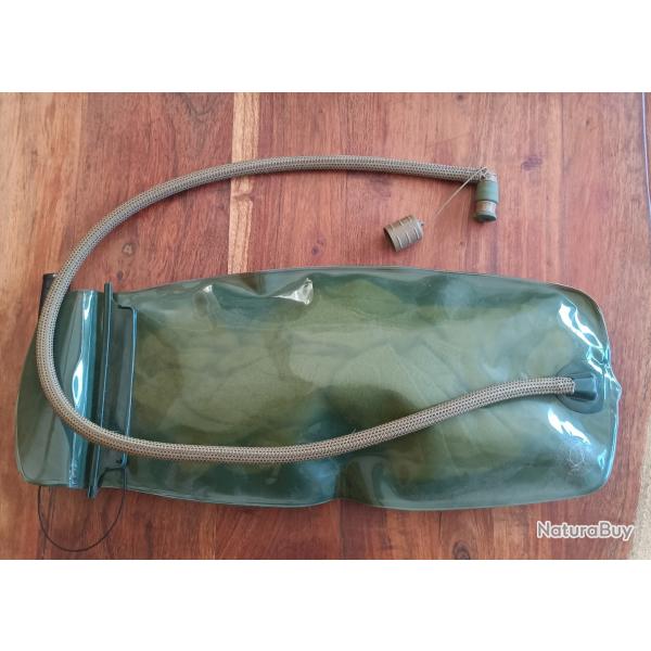 poche  eau type camelbak