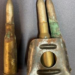 CLIP DE LEBEL DE TROIS