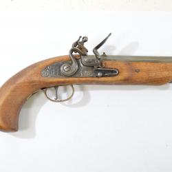 Pistolet à silex DIKAR calibre 12mm black powder only style 17e 18e Siècle. Rocher Reims; armurier