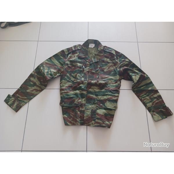 Veste de treillis militaire camoufl. Taille 96-100.