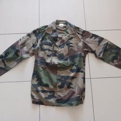 Veste de treillis militaire français bariolé. Taille 96L.