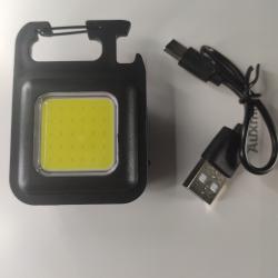 Mini lampe LED Porte-clés lumière de poche avec ouvre bouteille de Camping USB Rechargeable