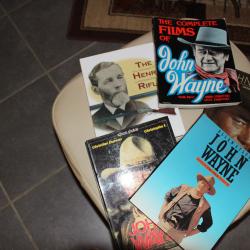 Livres JOHN WAYNE / WESTERN /CADRE/ BUSTES