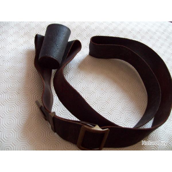 porte drapeau cuir noir retourn cot chaire 1870