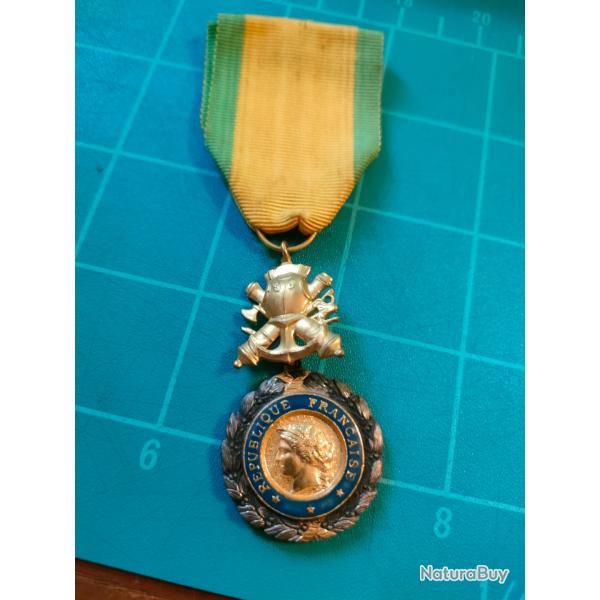 MDAILLE MILITAIRE, 4 me REPUBLIQUE FRANCE