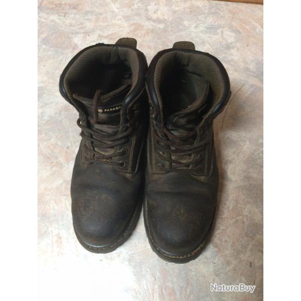 Chaussures solides en cuir