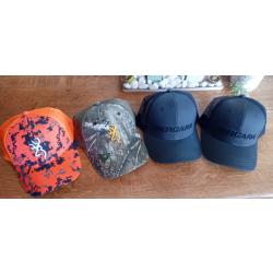 Lot de 4 casquettes 2 Browning et 2 Bergara