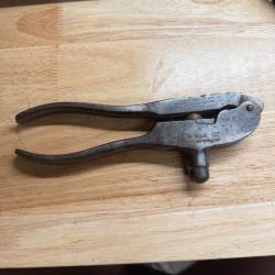 OUTIL DE RECHARGEMENT WINCHESTER 32 WCF D'EPOQUE