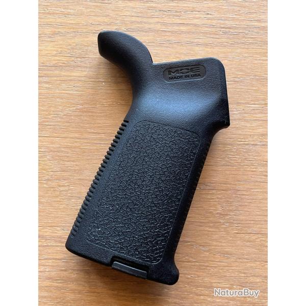 POIGNEE NEUVE  MAGPUL MOE NOIR POUR AR 15