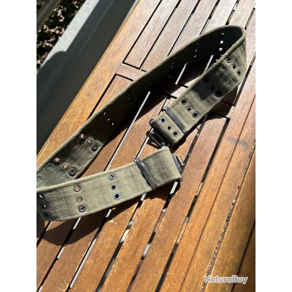 Beau ceinturon militaire
