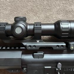 Lunette Hawke Vantage 30 WA IR 1-8x24 Circle Dot