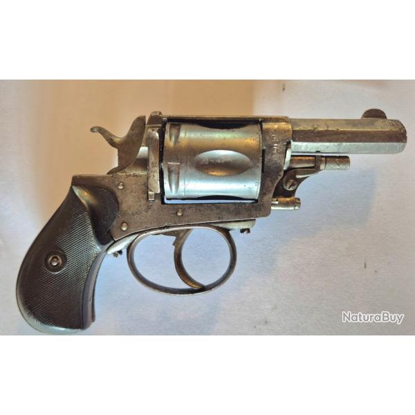 Revolver bulldog  8mm 5 coups bon etat d'origine fonctionnement parfait.
