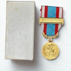(59.002) Médaille commé. des opérations de sécurité et de maintien de l'ordre - Agrafe Algérie