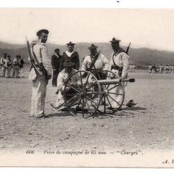 CPA - Marine Militaire - Pi&egrave;ce de campagne de 65mm- Charges  N&deg;3201