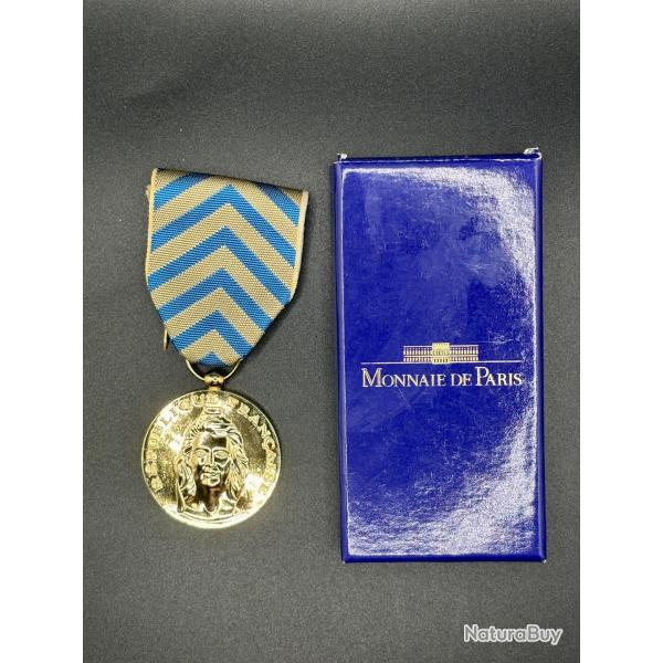 (75.001) Mdaille de reconnaissance de la Nation