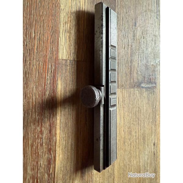 embase FRF1 avec un rail de 11mm pour monter colliers ou dioptre.